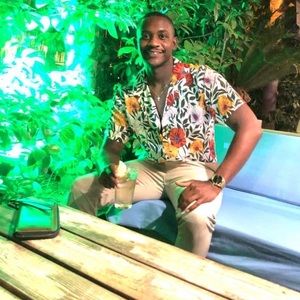 Meet your Posher, Alvin raphael